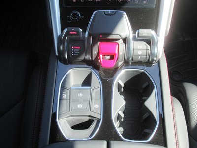 LAMBORGHINI URUS - 6