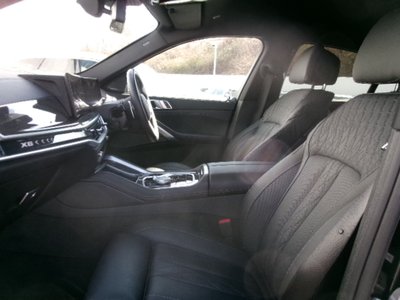 2025 BMW X6 photo 2