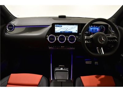 2025 Mercedes-BENZ GLA — миниатюра 28