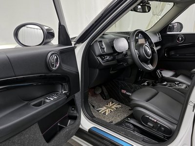 MINI COUNTRYMAN - 10