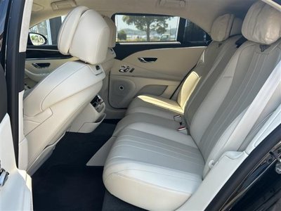 2022 Bentley FLYING SPUR 缩略图 34