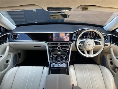 2022 Bentley FLYING SPUR 照片 10