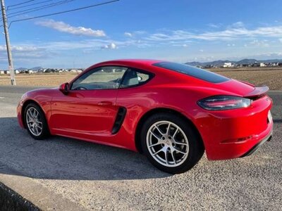 PORSCHE 718 CAYMAN