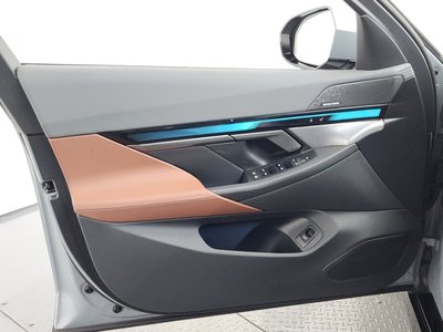 صورة مصغرة 14 لـ 2025 BMW 5 SERIES
