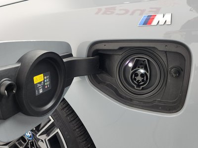 صورة مصغرة 18 لـ 2025 BMW 5 SERIES