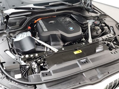 صورة 7 لـ 2025 BMW 5 SERIES
