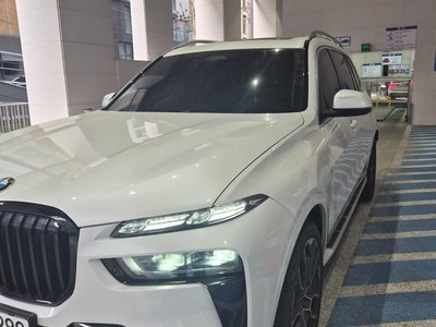 صورة 5 لـ 2025 BMW X7