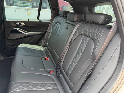 2025 BMW X5 — миниатюра 17