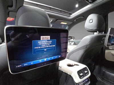 2026 Mercedes-BENZ GLS — миниатюра 18