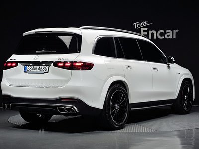 2026 Mercedes-BENZ GLS — фото 4
