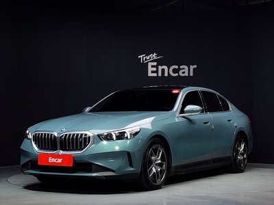 صورة 1 لـ 2024 BMW I5