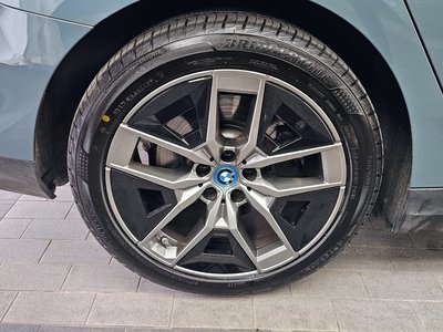 صورة 6 لـ 2024 BMW I5