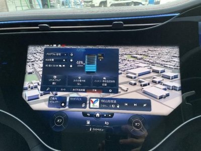 MERCEDES-BENZ EQE - 9