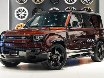 LAND ROVER DEFENDER - 1