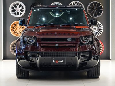 LAND ROVER DEFENDER - 5