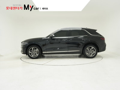 صورة 4 لـ 2022 Genesis GV70