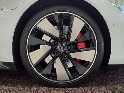 صورة 9 لـ 2024 AUDI E-TRON GT QUATTRO
