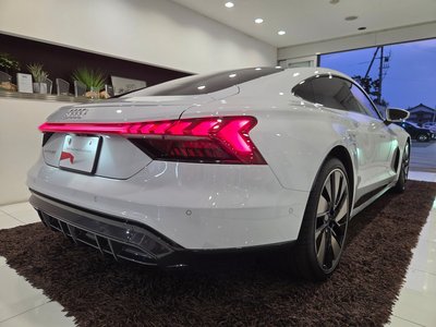 صورة مصغرة 11 لـ 2024 AUDI E-TRON GT QUATTRO