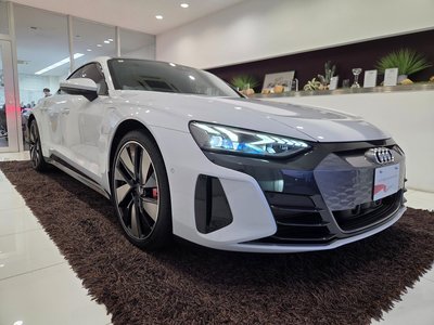 صورة 4 لـ 2024 AUDI E-TRON GT QUATTRO