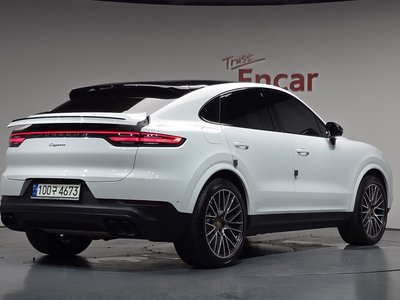 2022 Porsche CAYENNE 照片 3