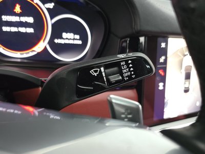 2022 Porsche CAYENNE — миниатюра 30