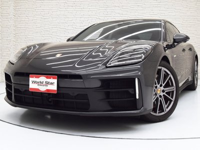 PORSCHE PANAMERA - 1