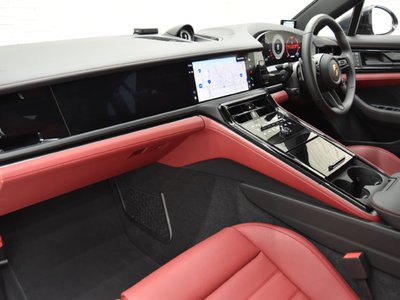 PORSCHE PANAMERA - 10