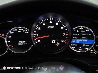 PORSCHE PANAMERA - 8