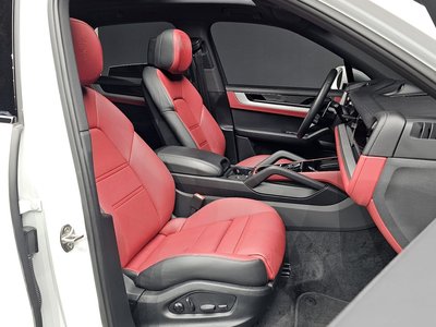 2024 Porsche CAYENNE — миниатюра 18