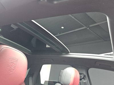 2024 Porsche CAYENNE — миниатюра 25