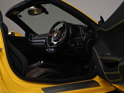 صورة مصغرة 27 لـ 2013 FERRARI 458 SPIDER