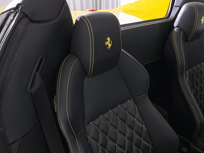 صورة مصغرة 32 لـ 2013 FERRARI 458 SPIDER