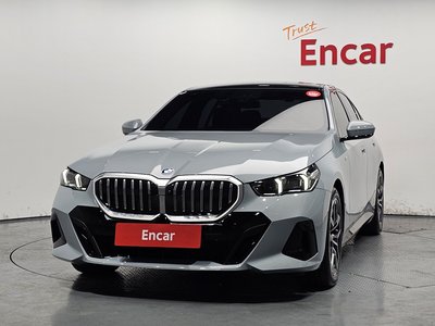 BMW 5 SERIES - 2