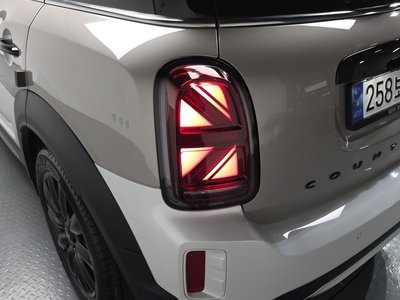 MINI COUNTRYMAN - 10