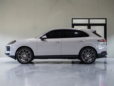 PORSCHE CAYENNE - 3