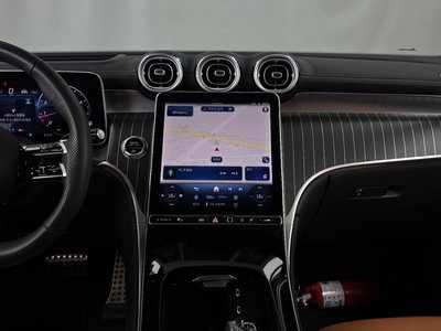 2025 Mercedes-BENZ GLC 缩略图 14