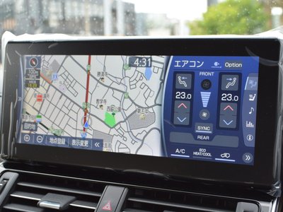 TOYOTA LAND CRUISER 300 - 7