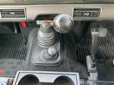 2004 LAND Rover DEFENDER 缩略图 18