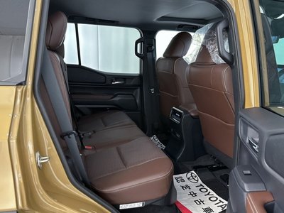 2024 Toyota LAND CRUISER 250 thumbnail 18