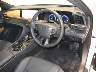 TOYOTA CROWN CROSSOVER - 5