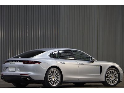 PORSCHE PANAMERA - 2