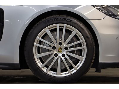 PORSCHE PANAMERA - 9