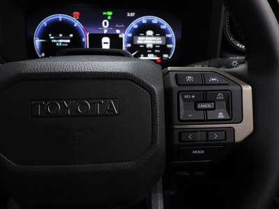 TOYOTA LAND CRUISER 250 - 7