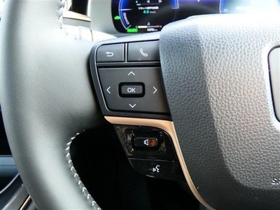 TOYOTA CROWN CROSSOVER - 5