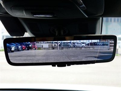 TOYOTA CROWN CROSSOVER - 9