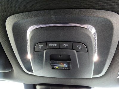 TOYOTA CROWN CROSSOVER - 10