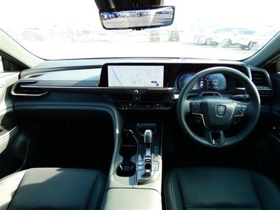 TOYOTA CROWN CROSSOVER - 2