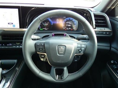 TOYOTA CROWN CROSSOVER - 3