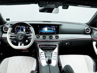 MERCEDES-BENZ GT AMG - 4