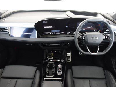 صورة 3 لـ 2025 AUDI Q6 E-TRON